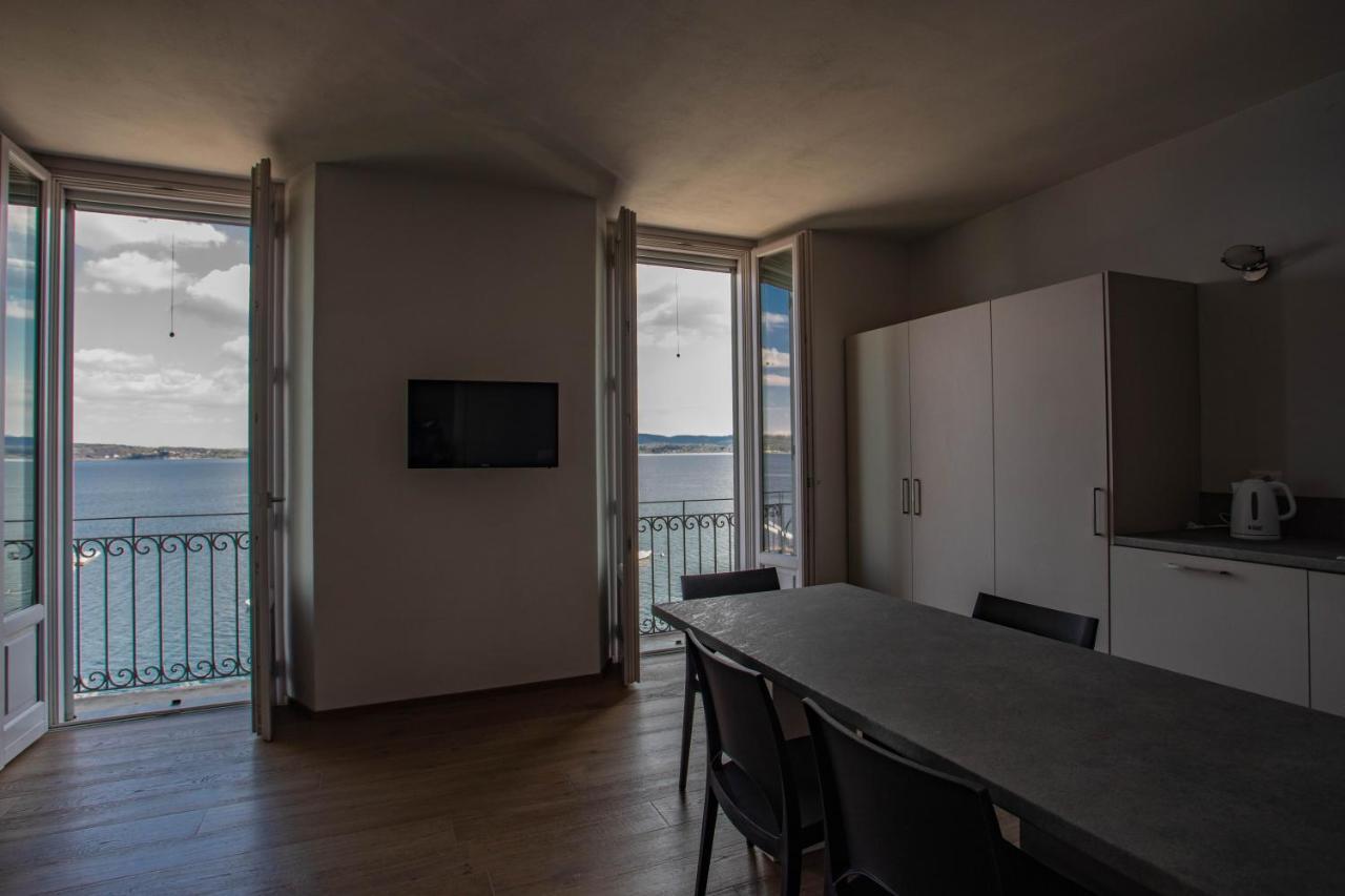 Appartement La Dimora Del Glicine à Belgirate Extérieur photo