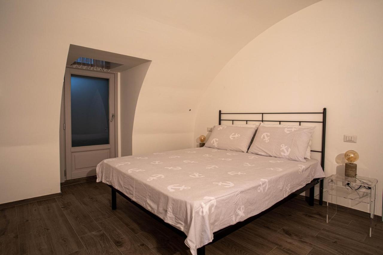 Appartement La Dimora Del Glicine à Belgirate Extérieur photo